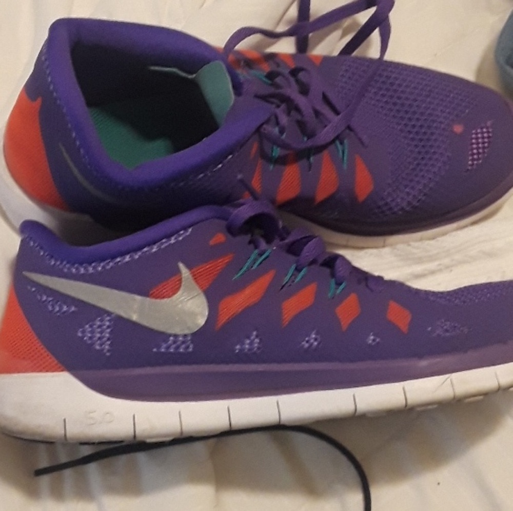 size 5 Nike